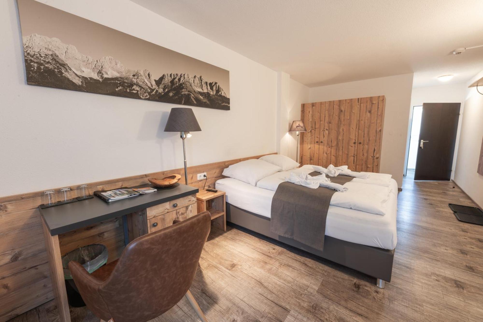 Triple Room with Balcony,1758562490:JPEG