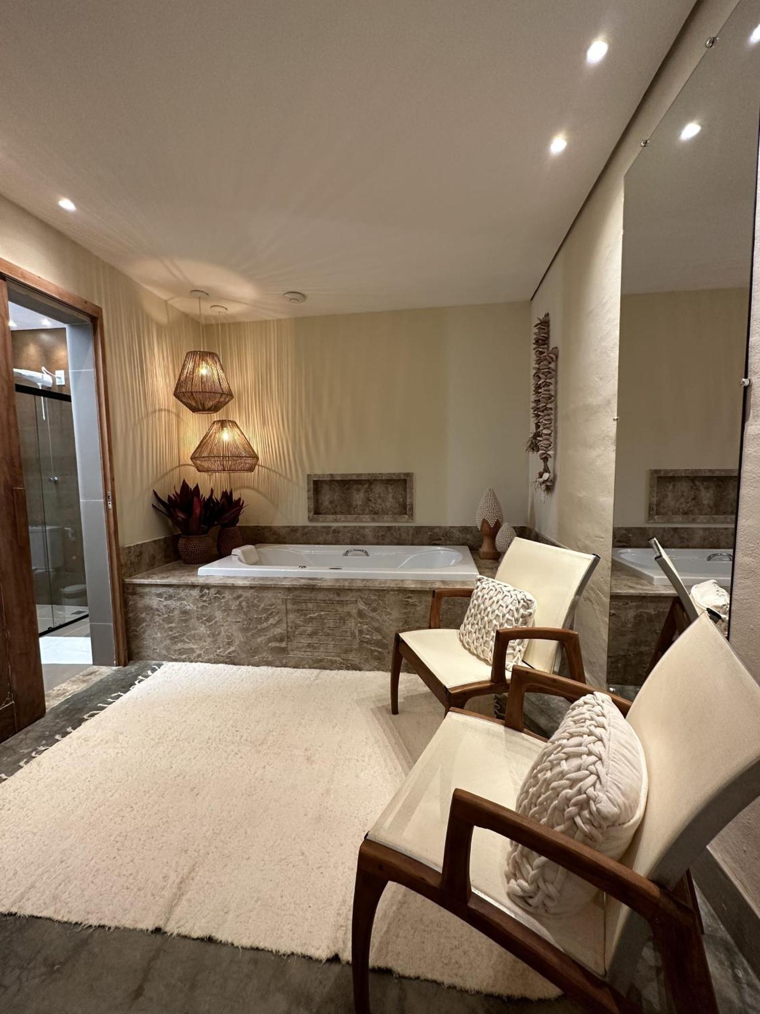 Suite Spa Bath,1552872892:JPEG