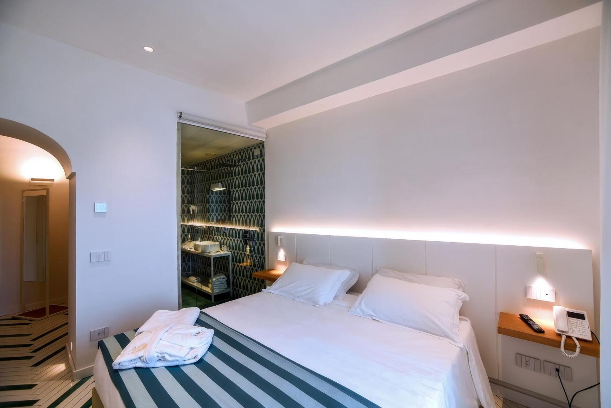 Deluxe Double Room Balcony Sea View