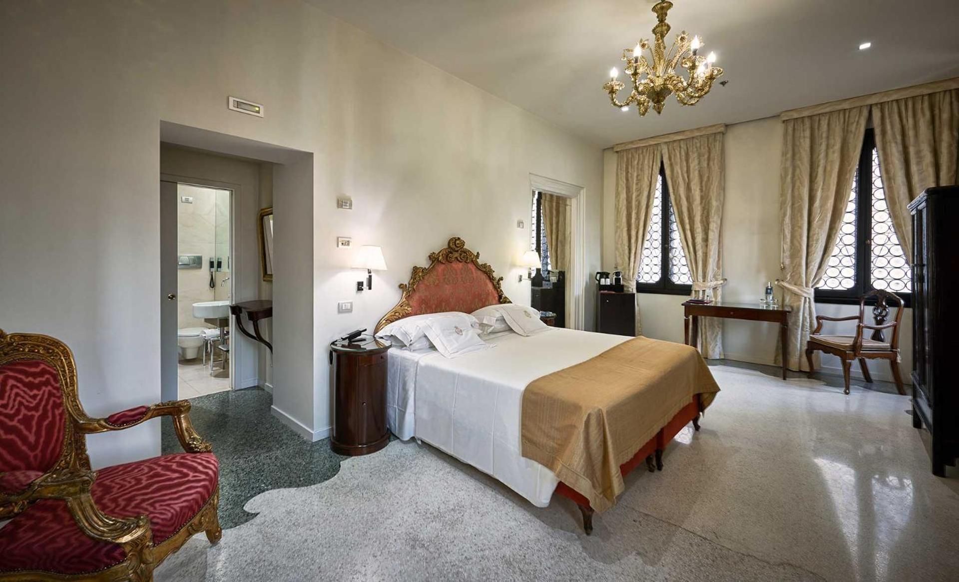 Junior Suite with Grand Canal View and Terrace,1552992859:JPEG