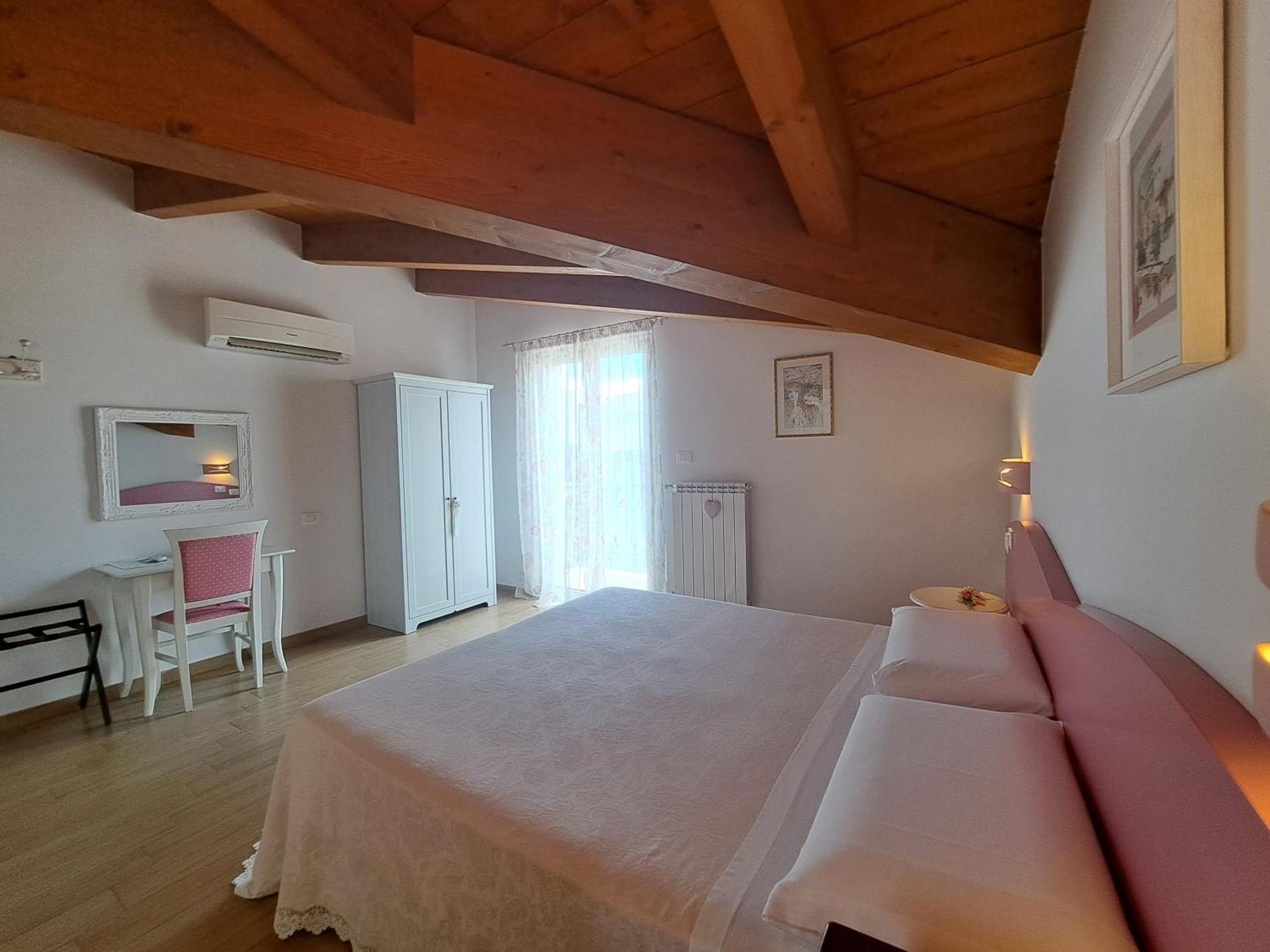 Deluxe Double or Twin Room Balcony