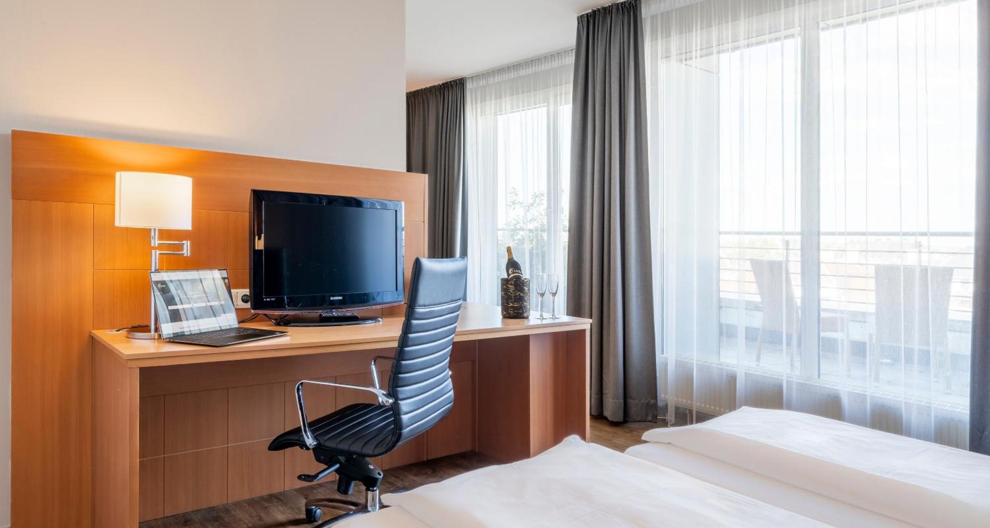 Premium Double or Twin Room,1553172859:JPEG