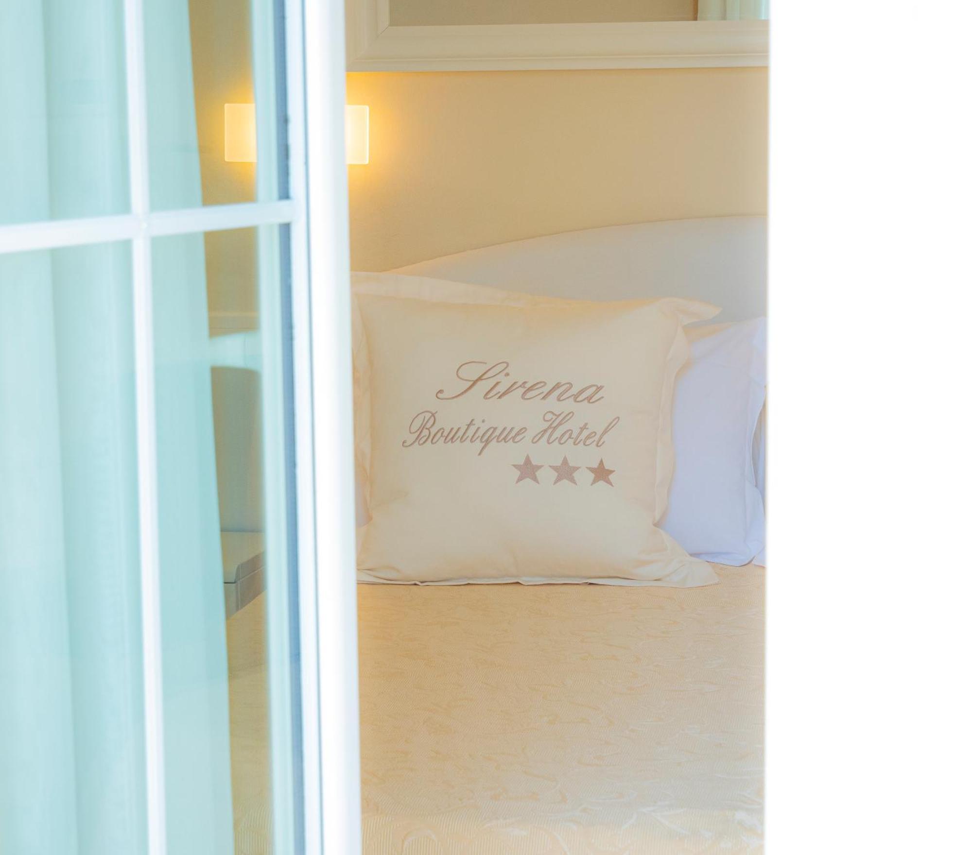 Small Double Room,1553410417:JPEG