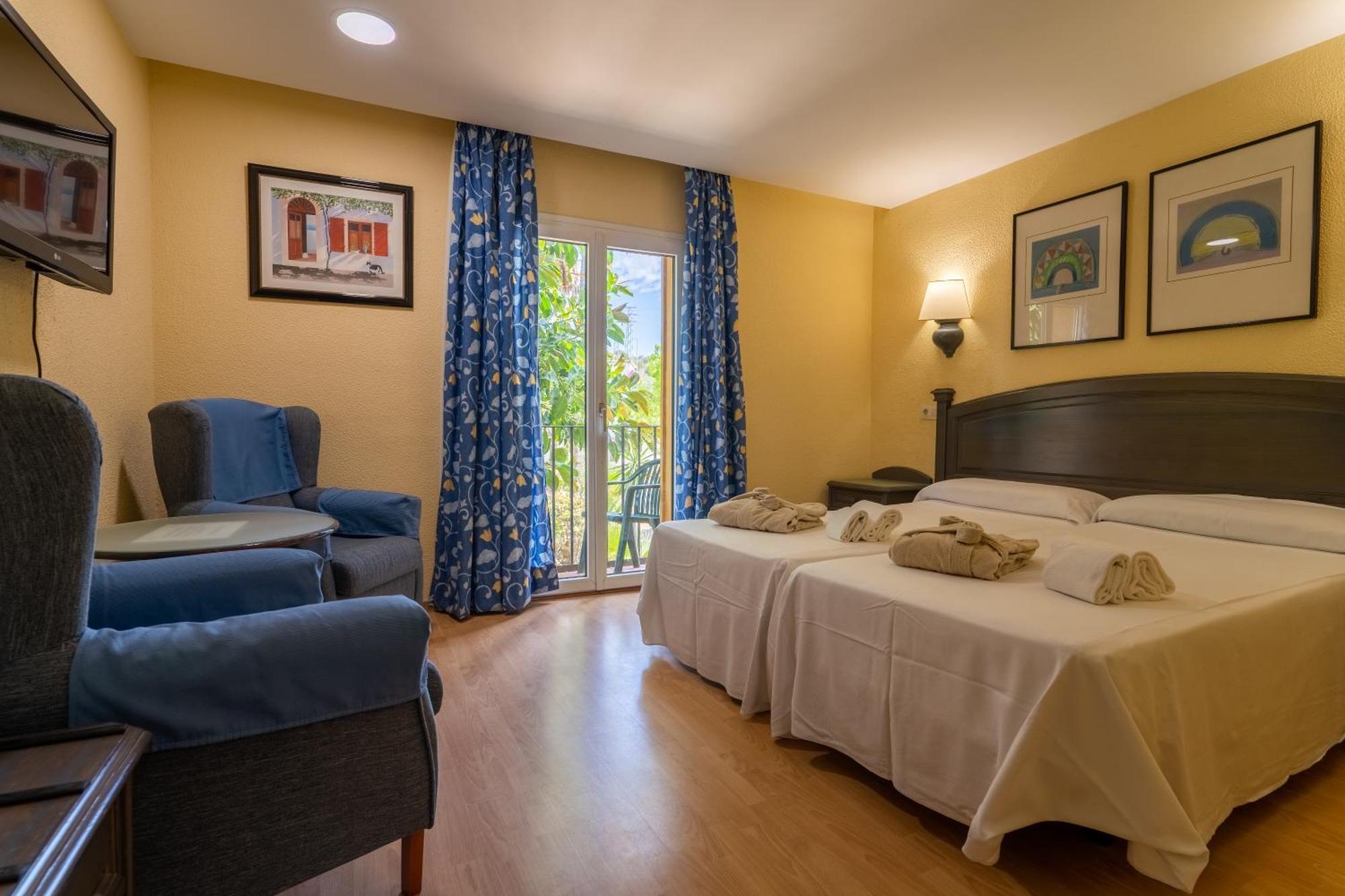 Superior Room,1553524513:JPEG