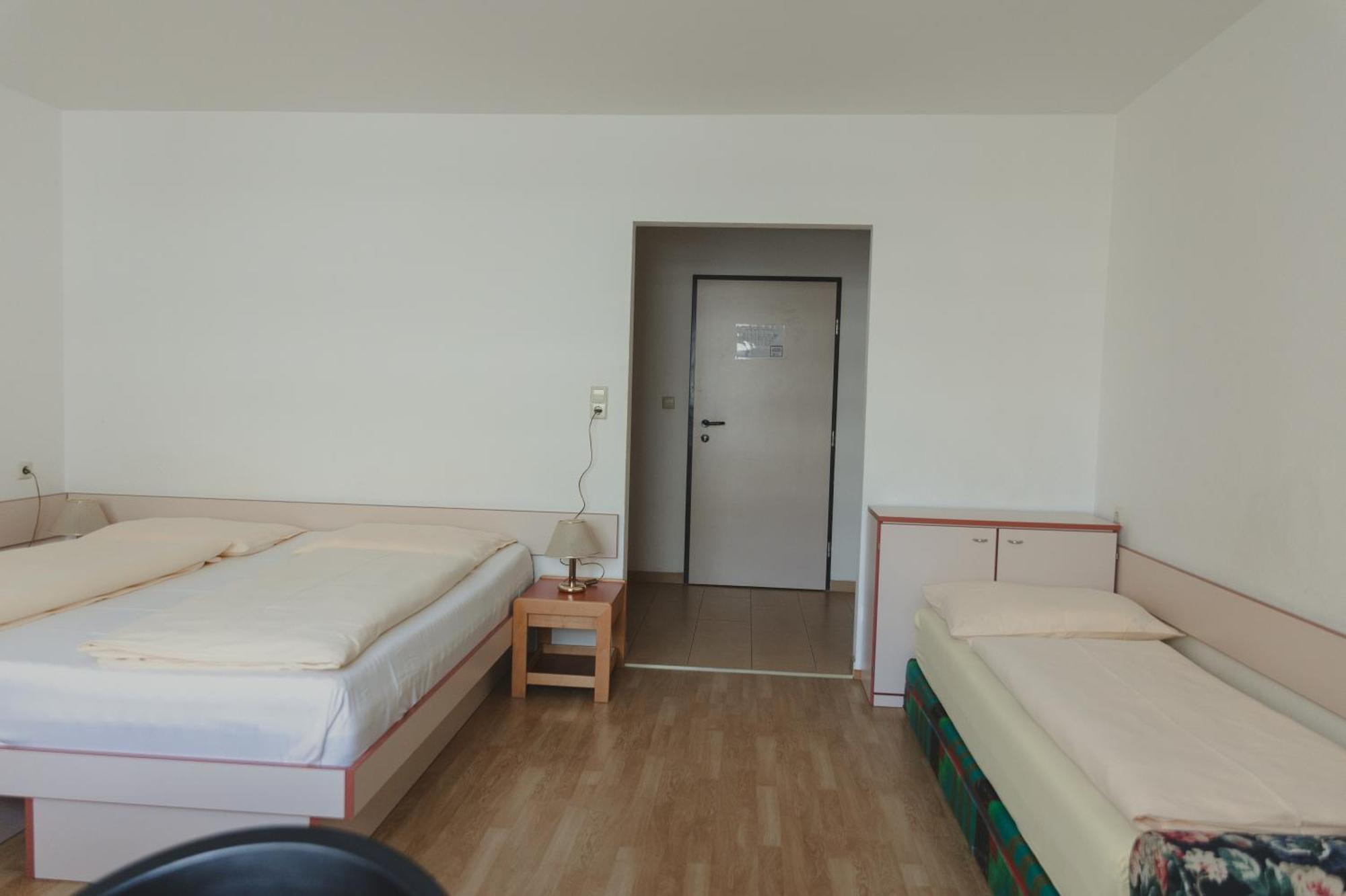 Triple Room,1553591062:JPEG