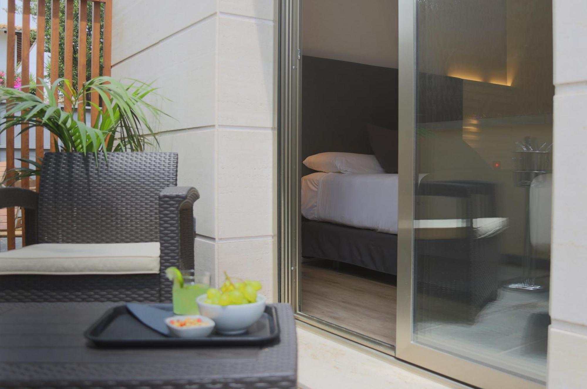 Standard Double or Twin Room Garden