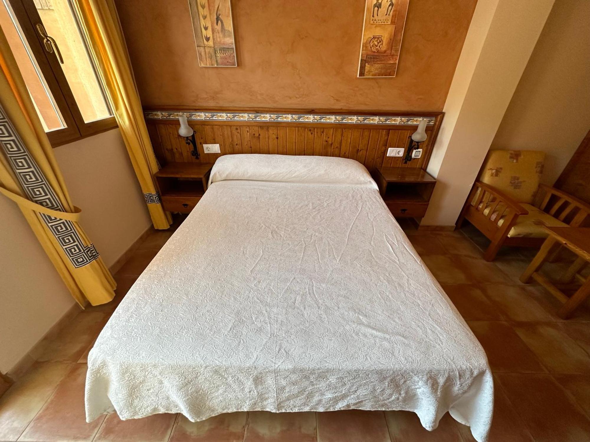 Single Room Private Bathroom