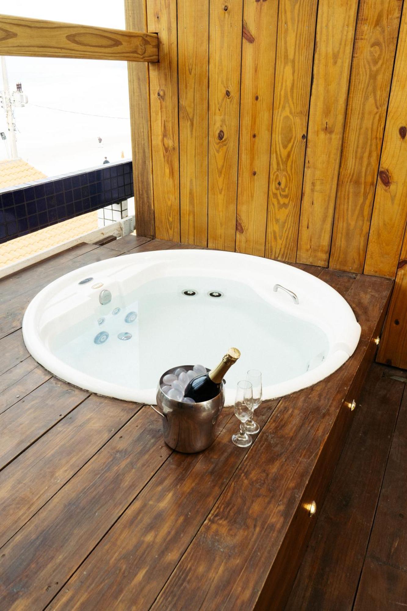 Suite Hot Tub