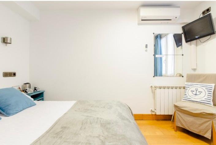 Double Room Private External Bathroom