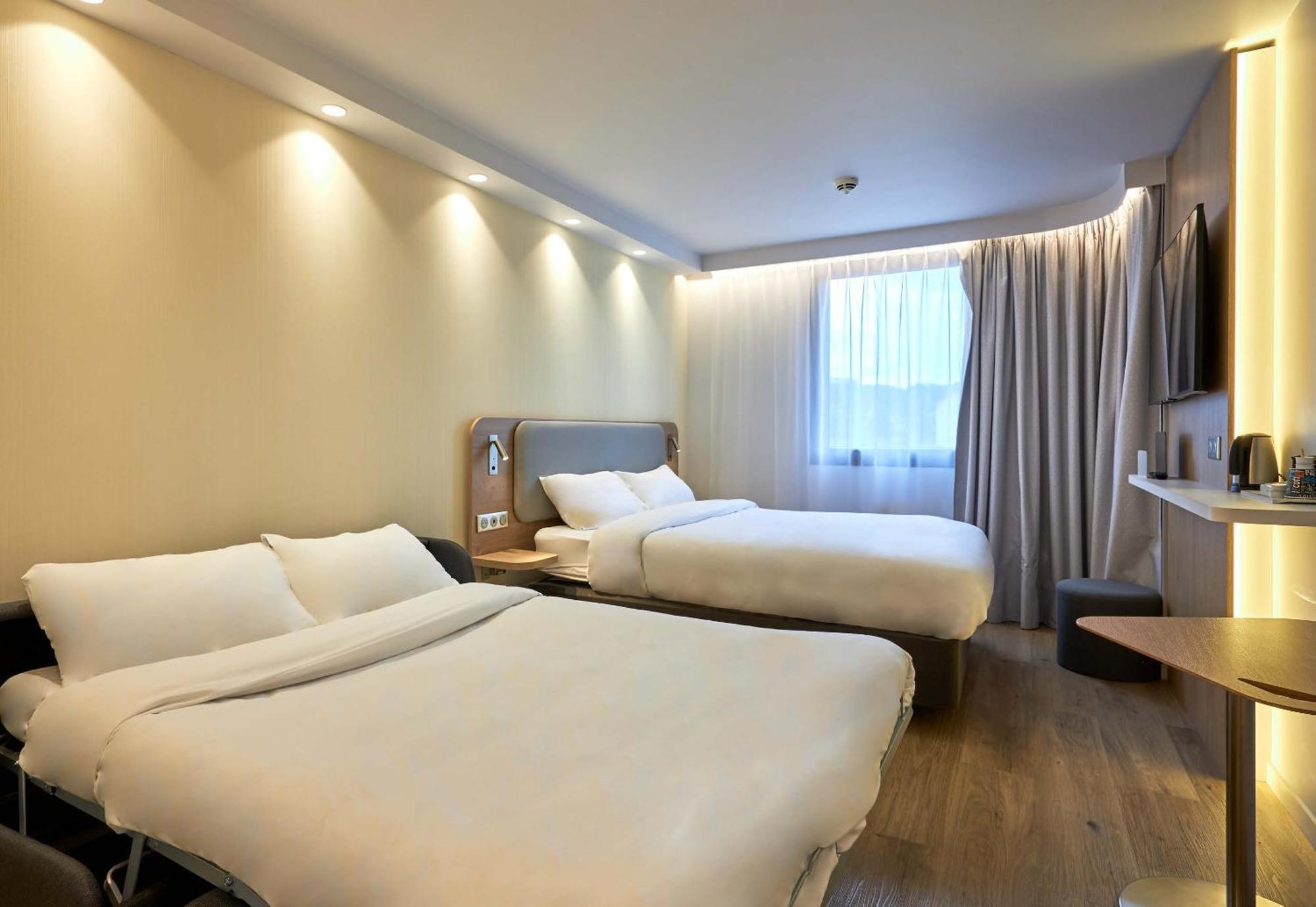 Quadruple Room,1553883688:JPEG