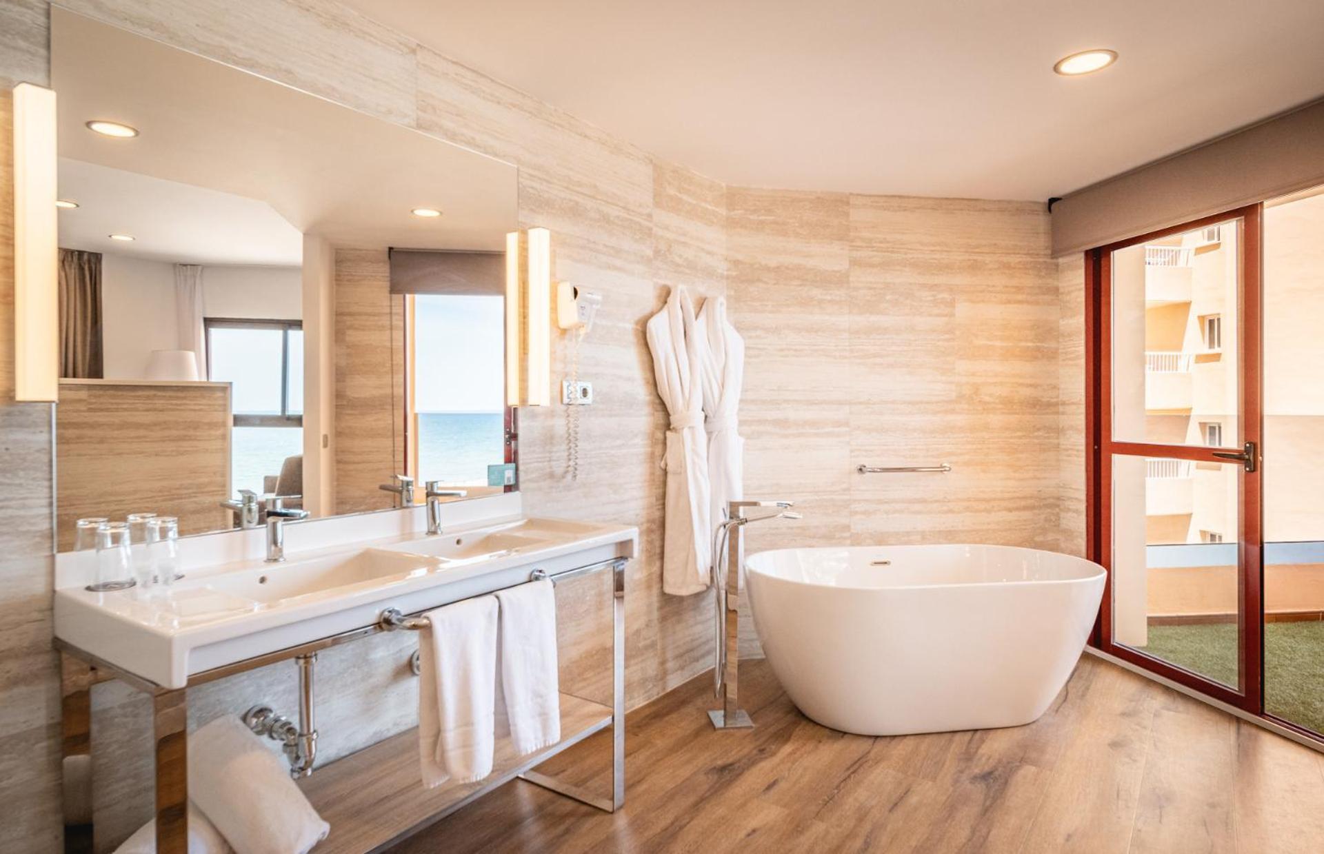 Junior Suite Frontal Sea View