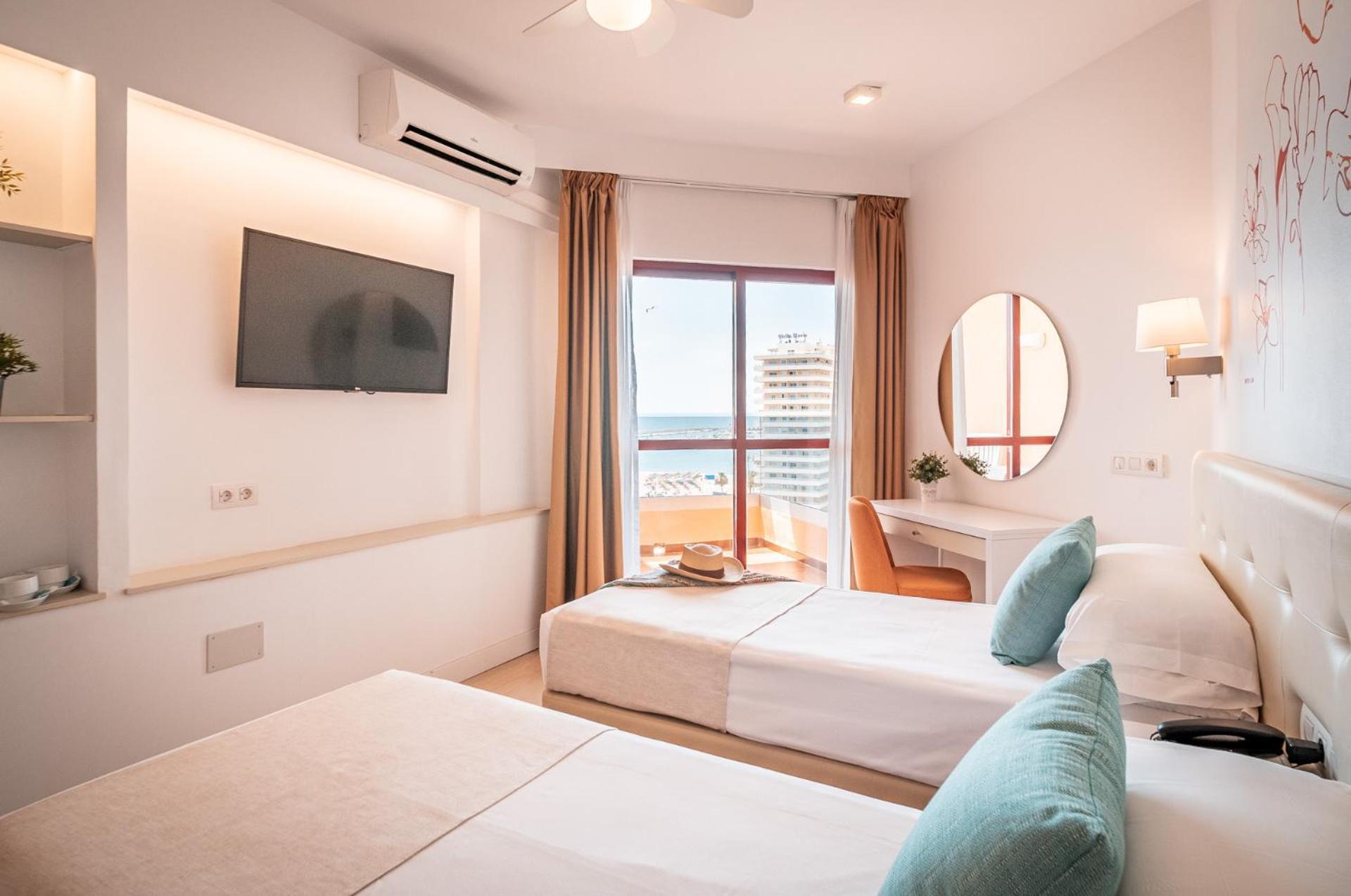 Double or Twin Room with  Sea View,1553894359:JPEG