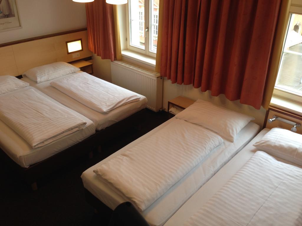Economy Quadruple Room,155489720:JPEG