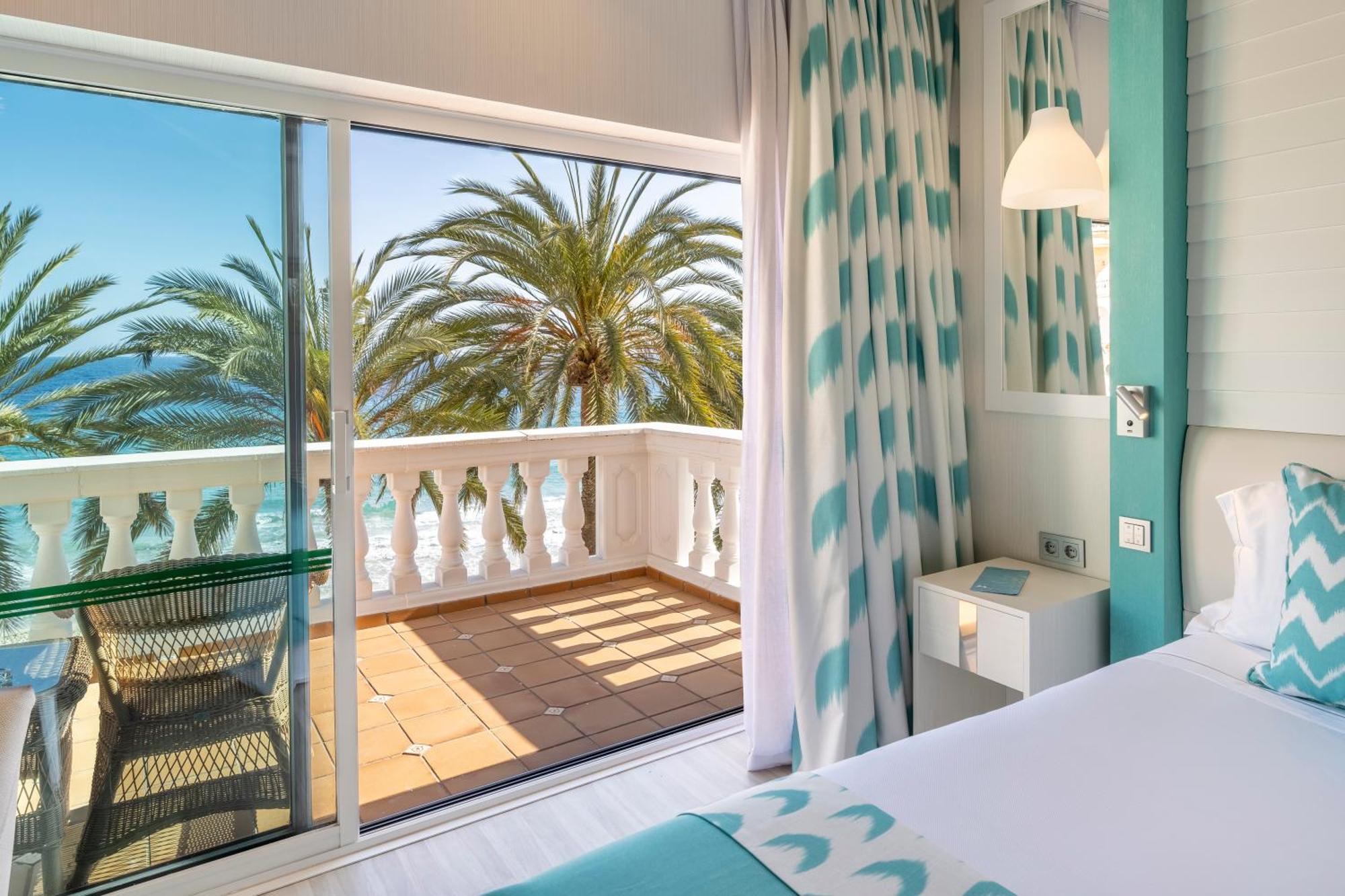 Premium Triple Room Sea View,1554159502:JPEG