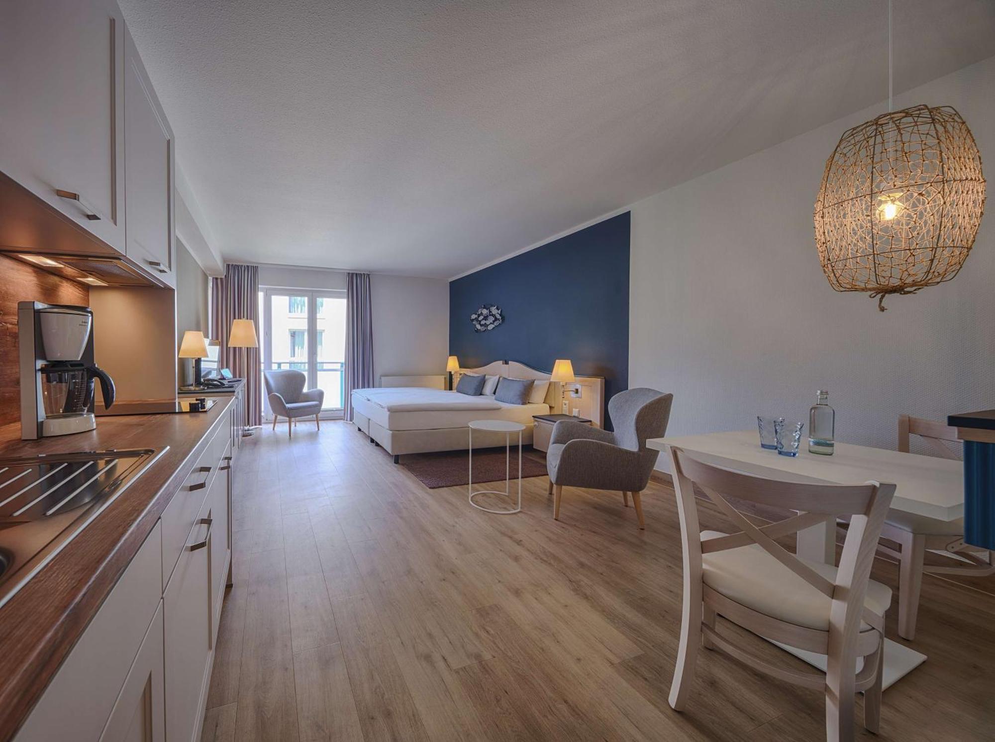1-Room Apartment,1554171559:JPEG