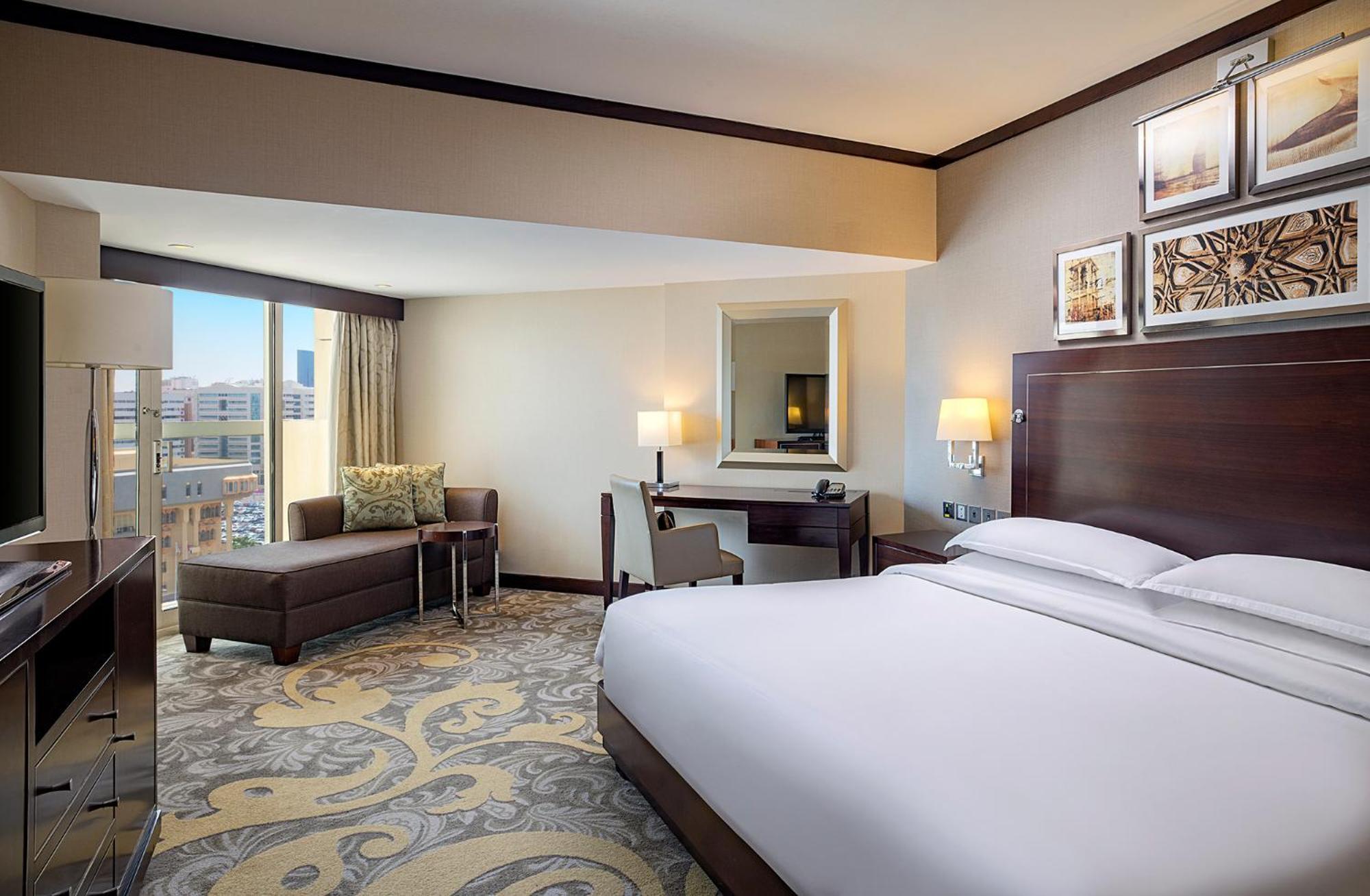 Deluxe Room Guest room 1 King City view,1638474304:JPEG