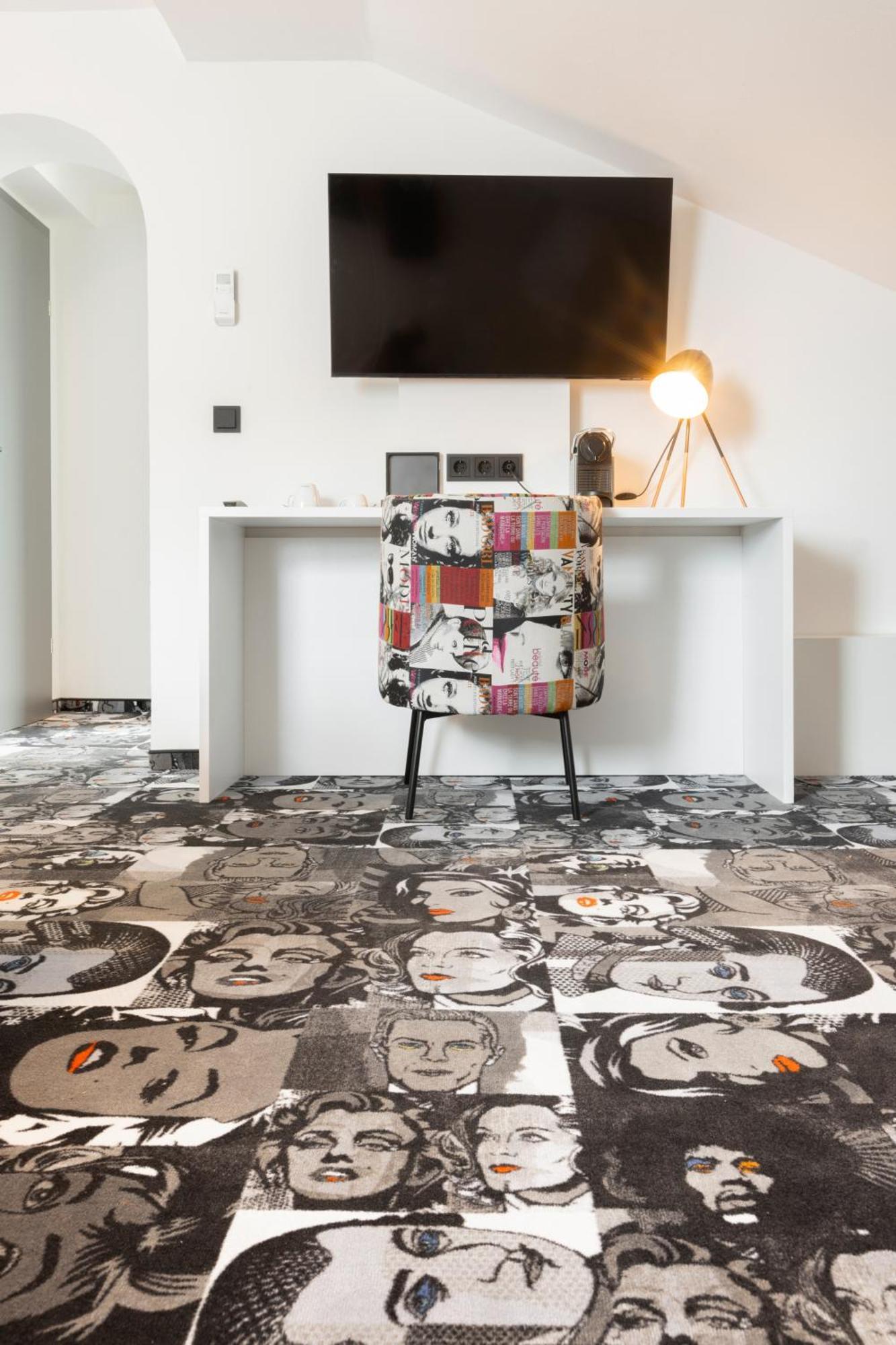 King Room