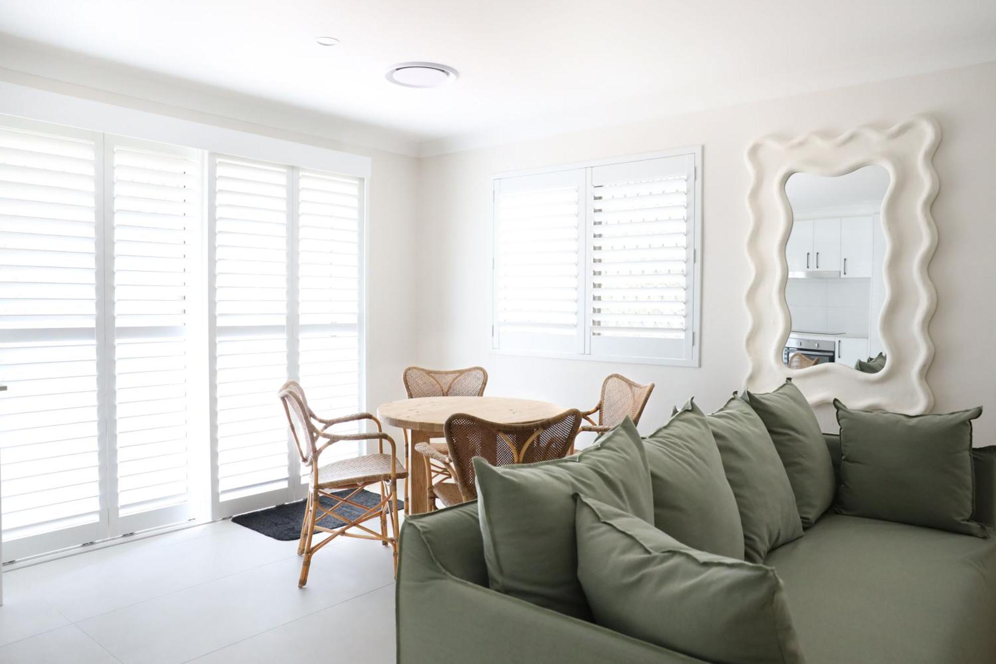 One-Bedroom Apartment,1576712249:JPEG