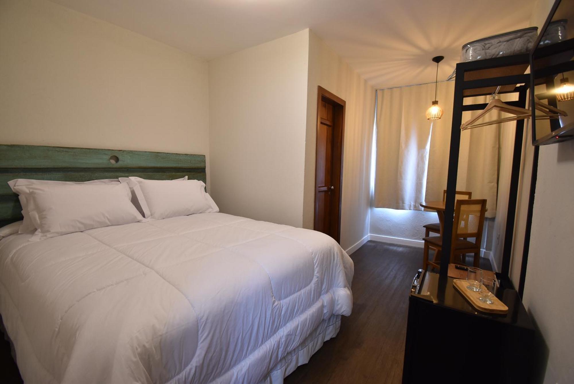 Standard Double Suite