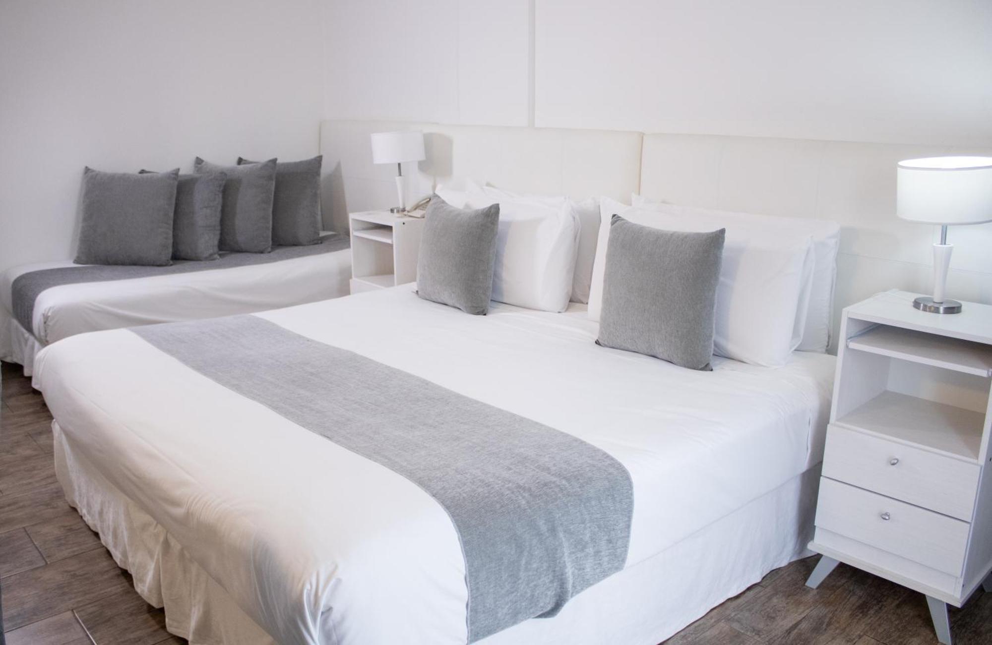 Triple Room,1588050546:JPEG