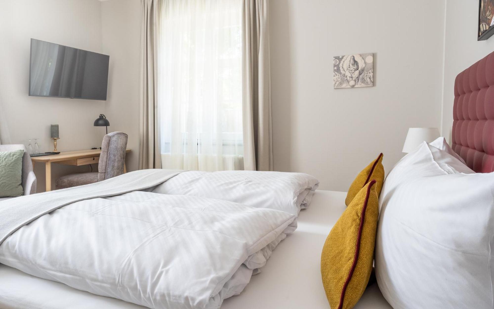 Double Room Bath or Shower