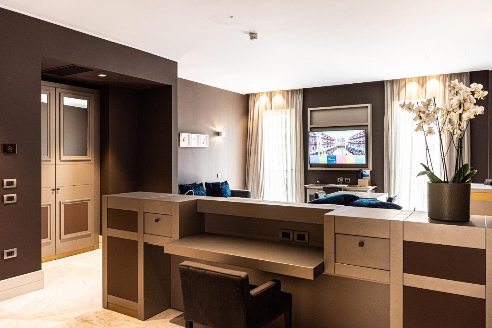 Executive Suite