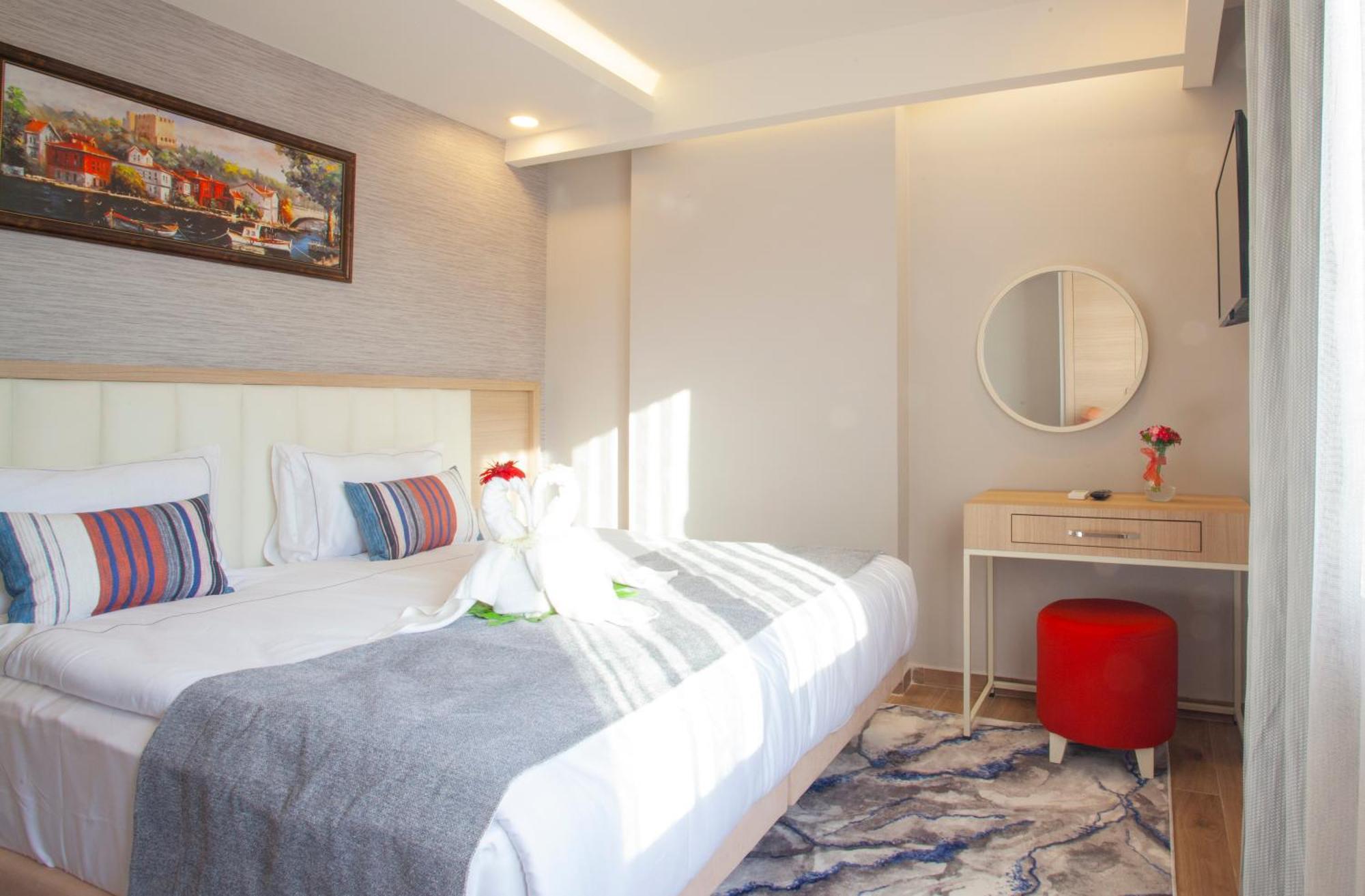 Deluxe Double Room,1554984163:JPEG