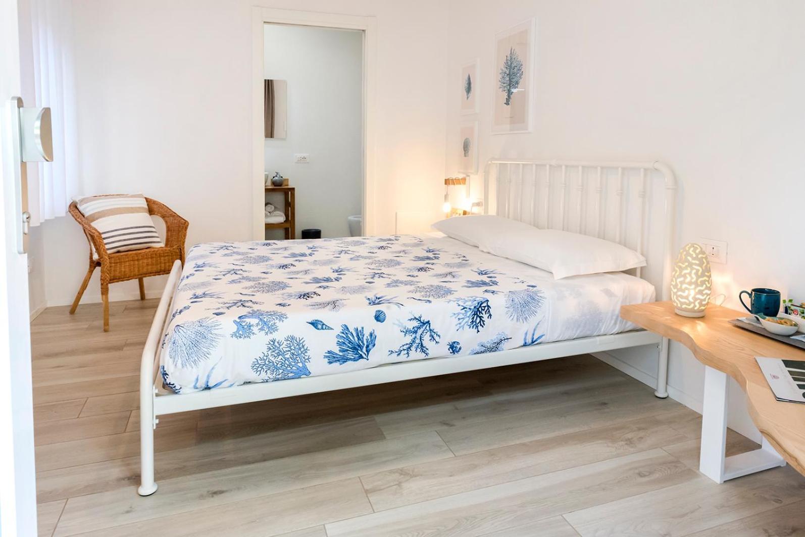 Standard King Room,1554685951:JPEG