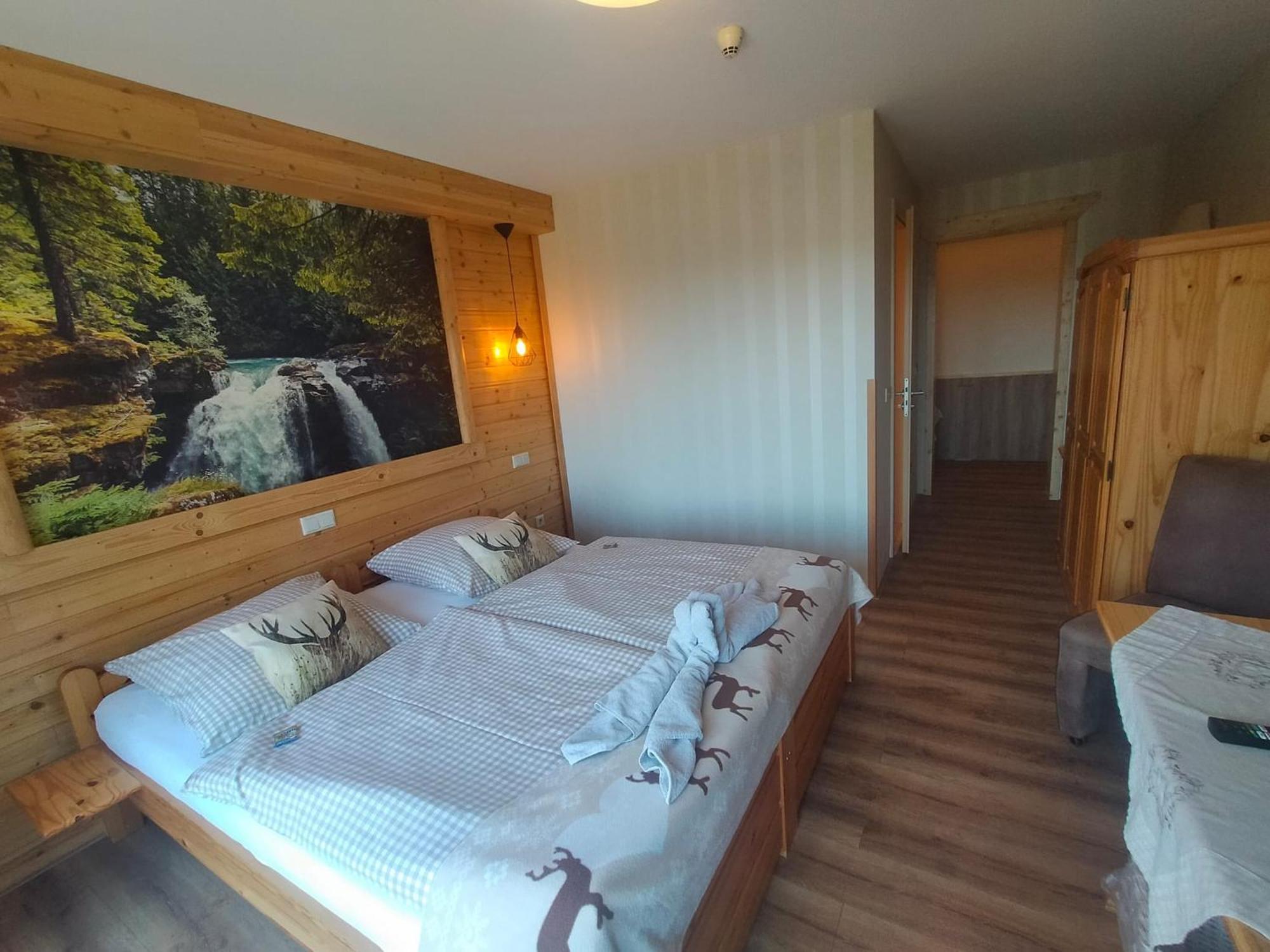 Triple Room Mountain View,1557750226:JPEG
