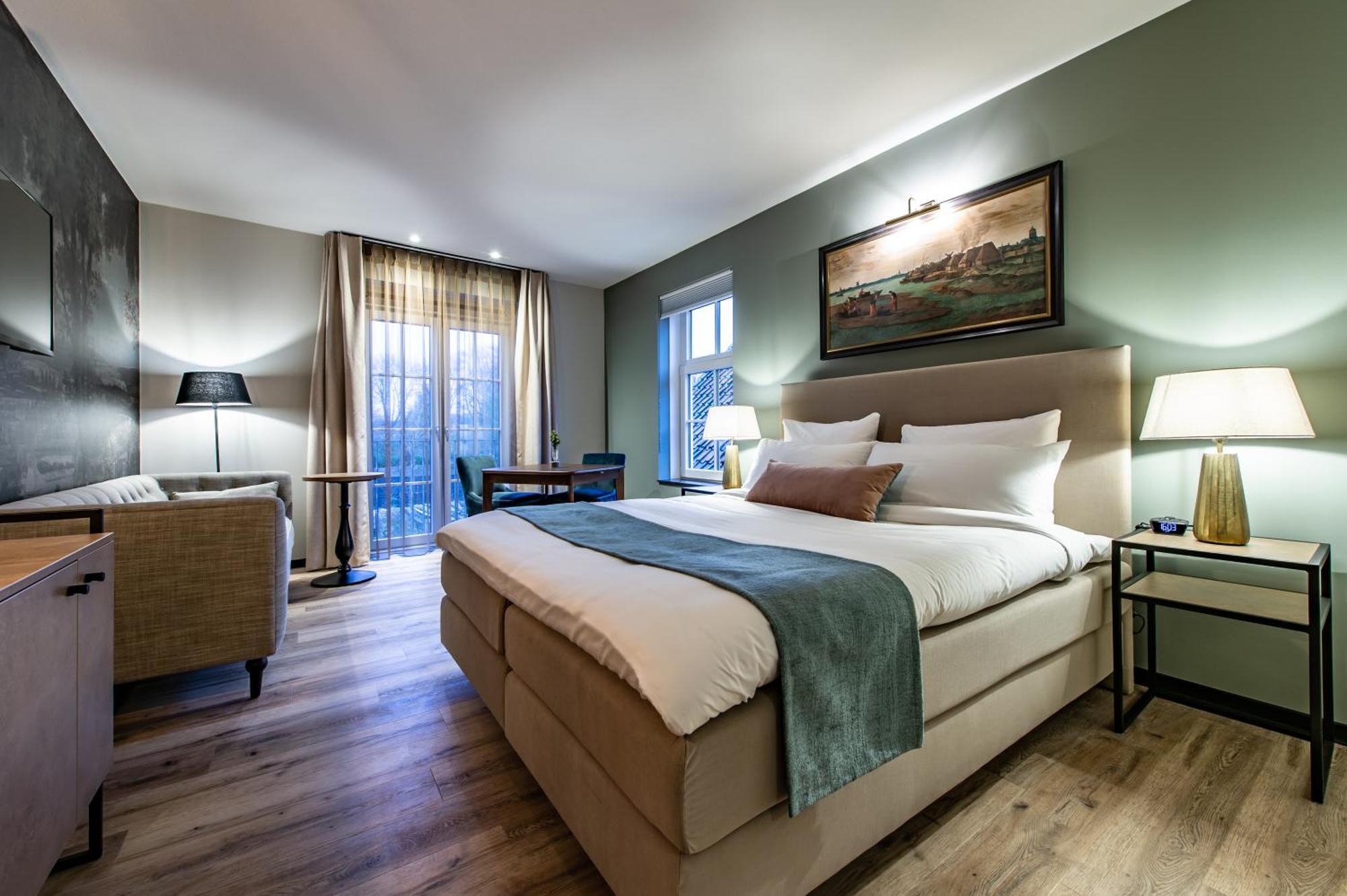 Large Double Room