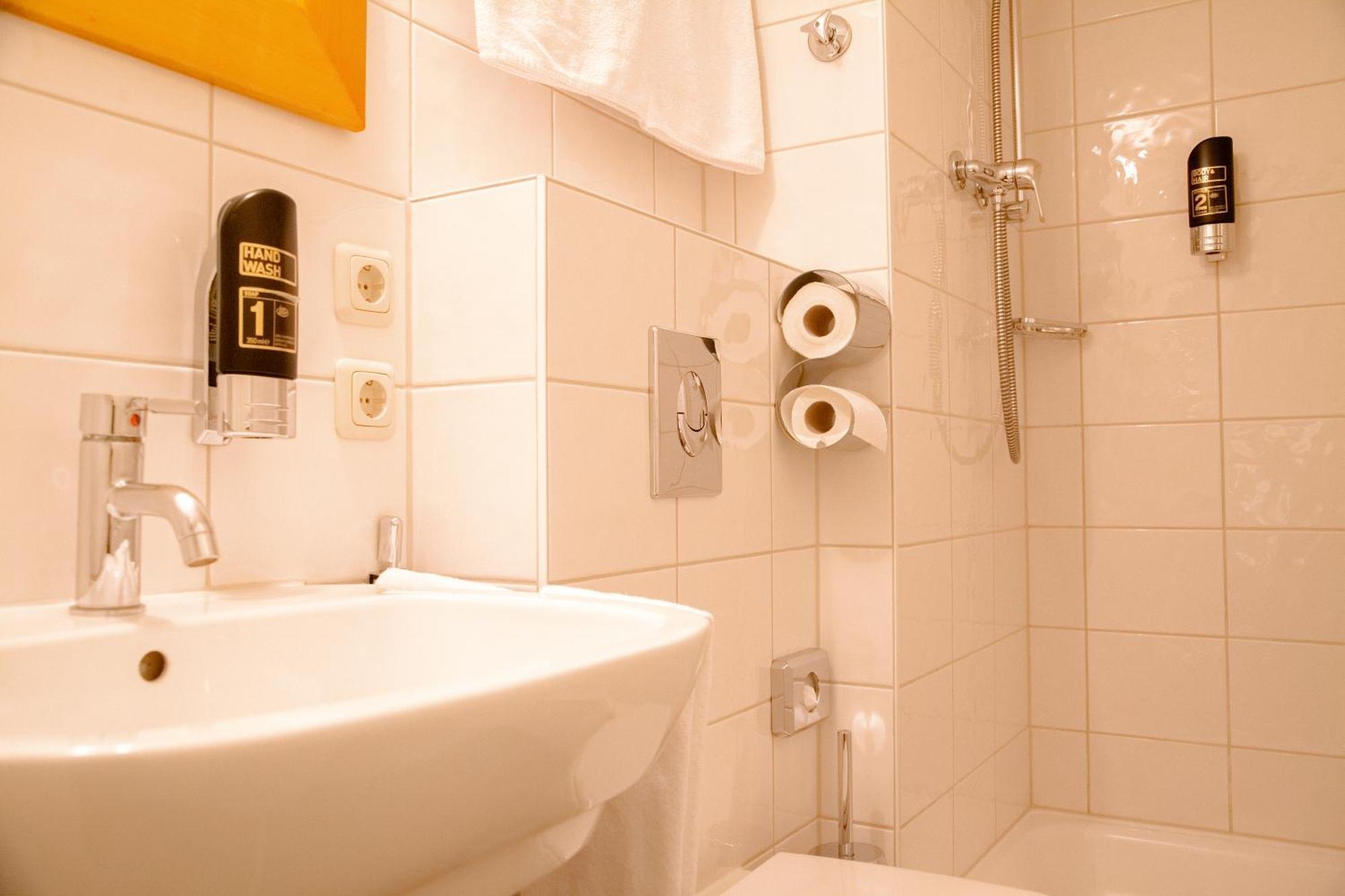 Double Room,1164037674:JPEG