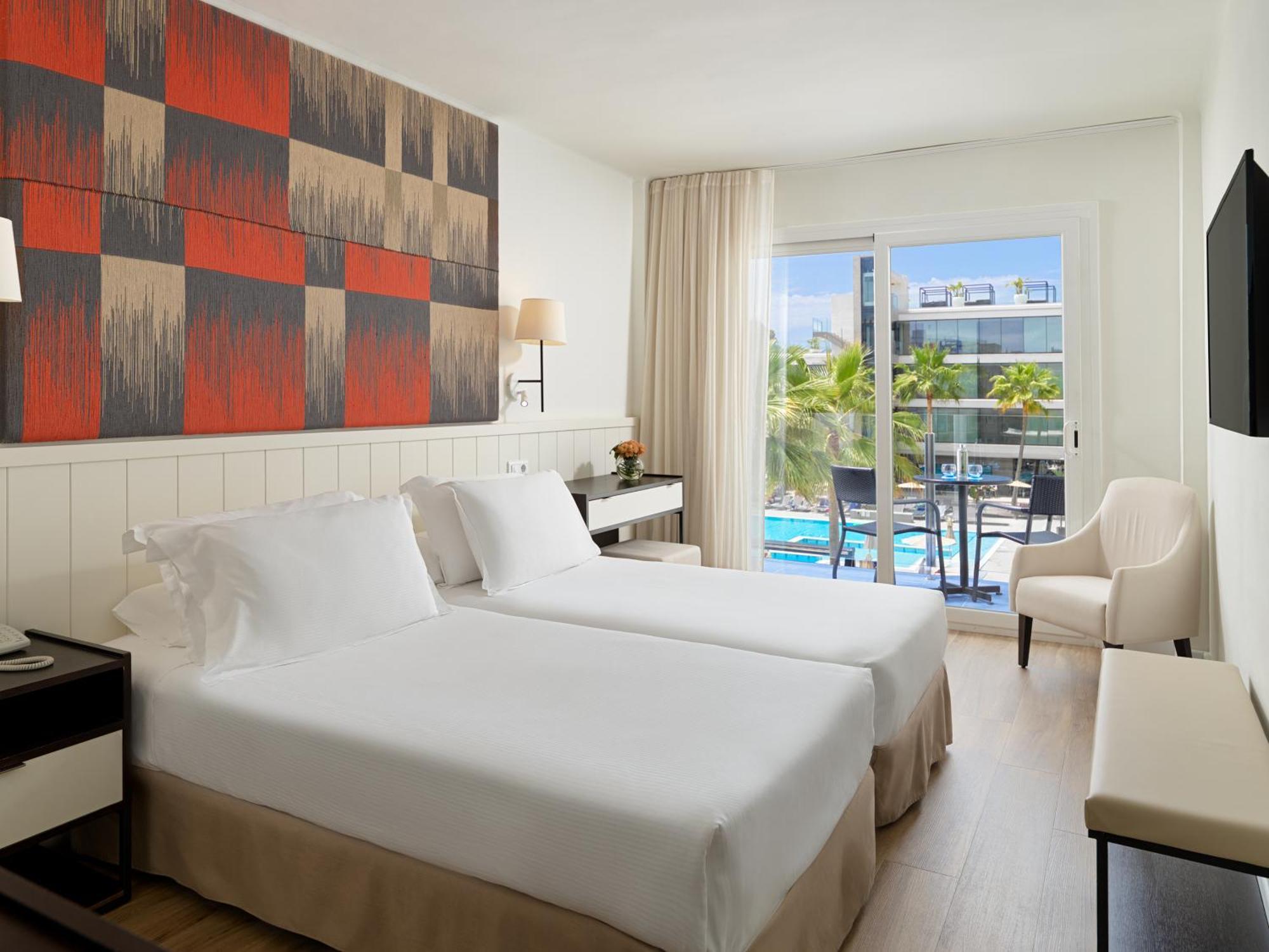 Double Room Pool View