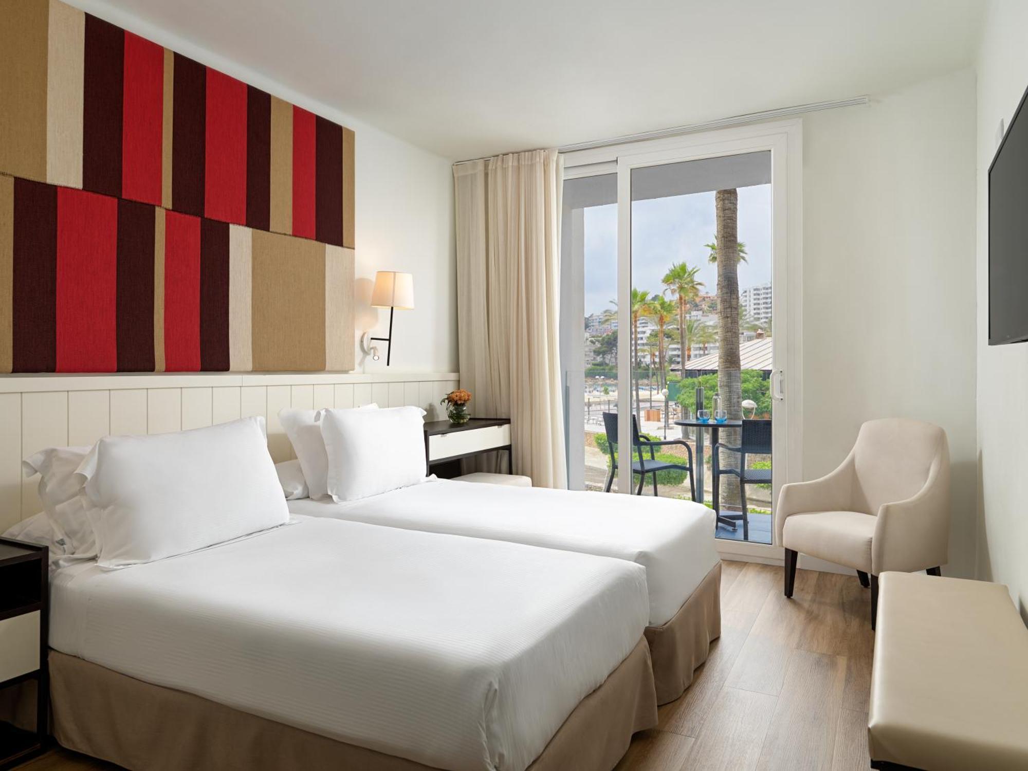 Double Room Street View