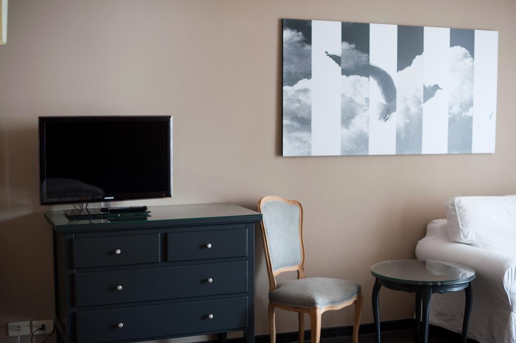 Double or Twin Room without Sea View