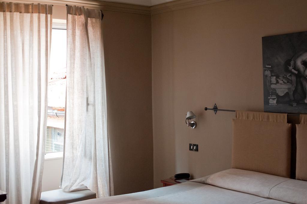 Double or Twin Room without Sea View