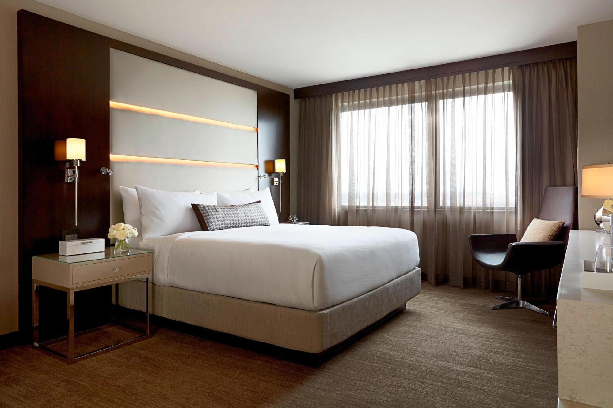 One-Bedroom Suite,1555108435:JPEG