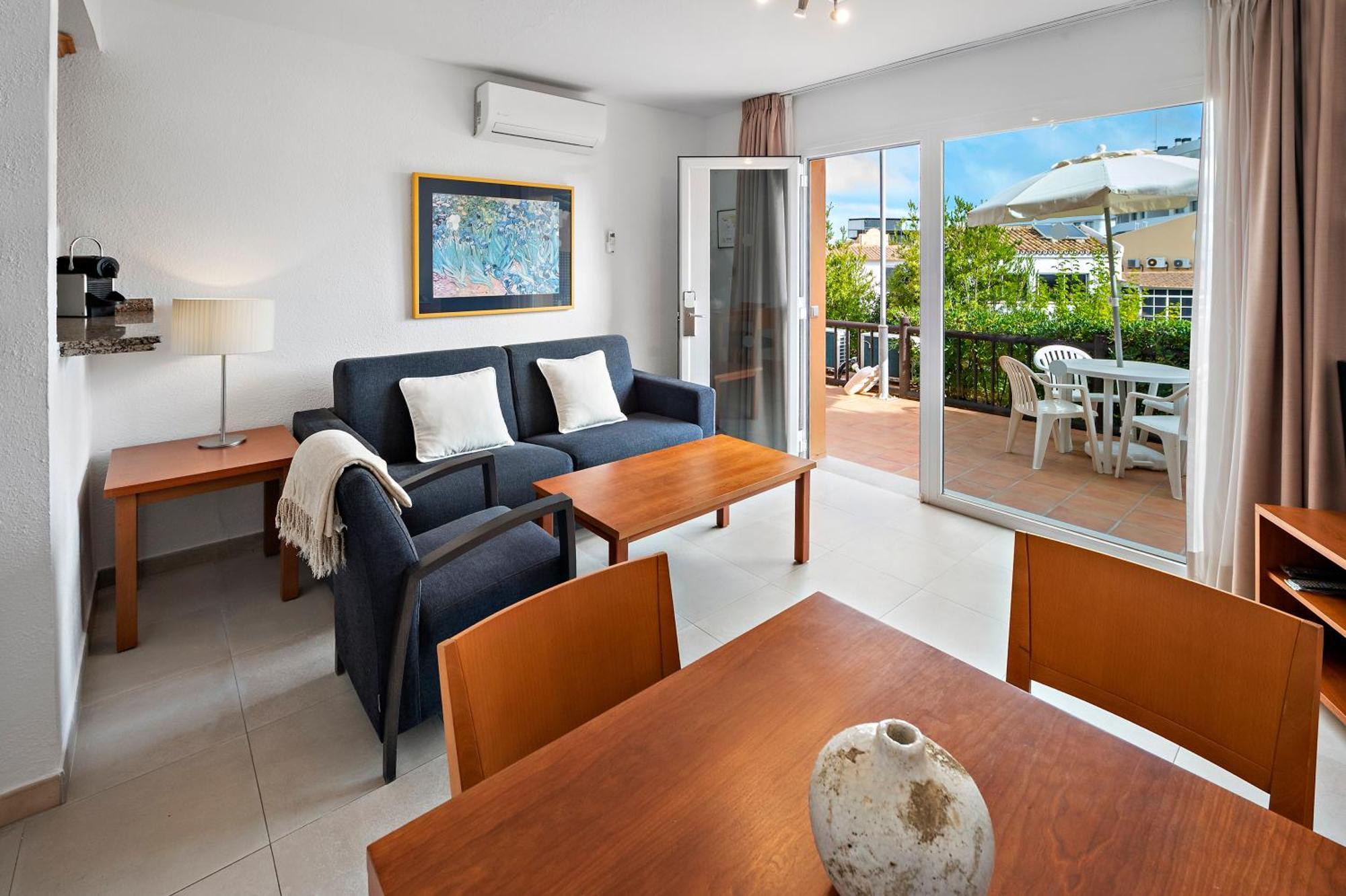 Classic One Bedroom Apartment