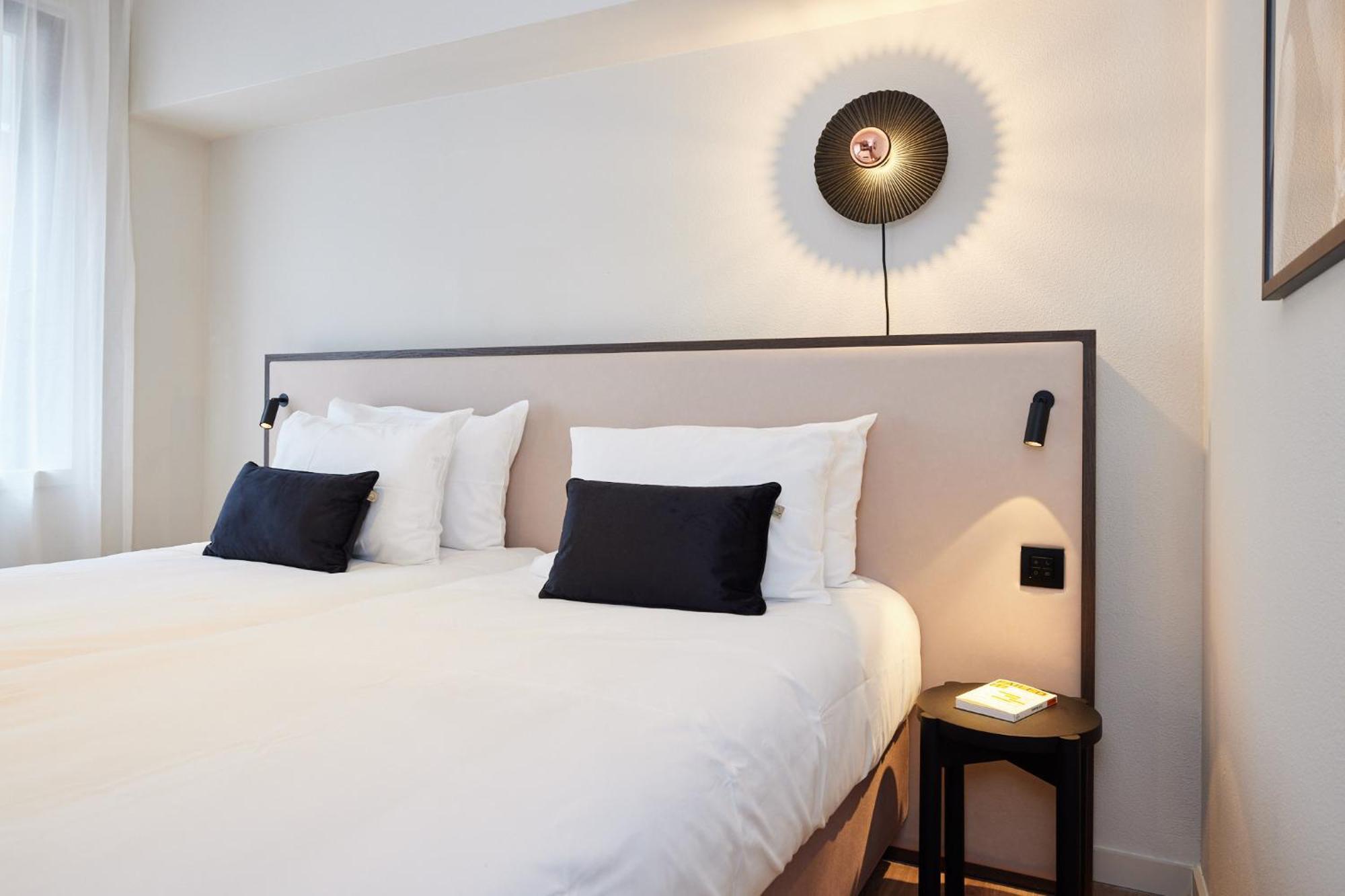 Small Room Back