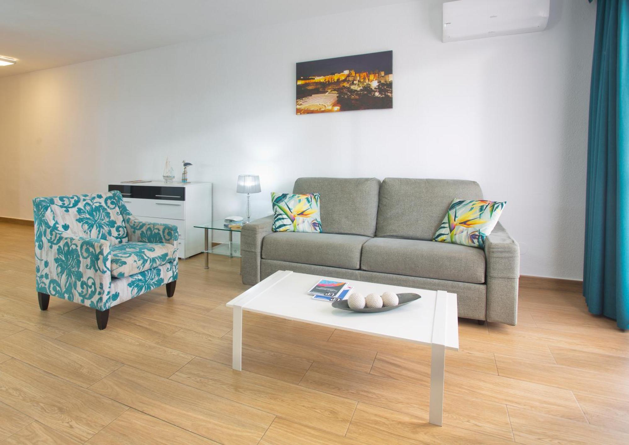 One-Bedroom Premium Suite