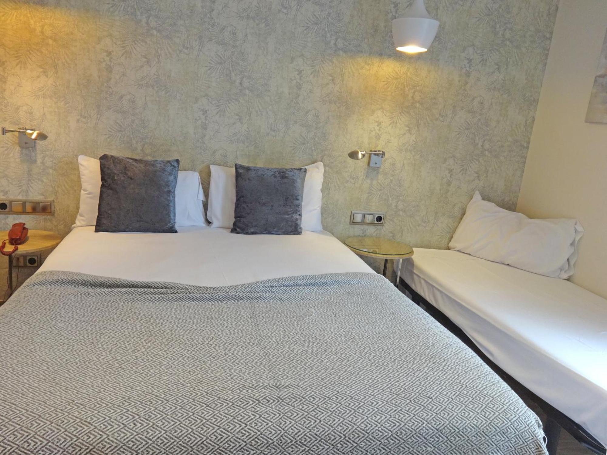 Superior Double Room with Extra Bed,1555169809:JPEG