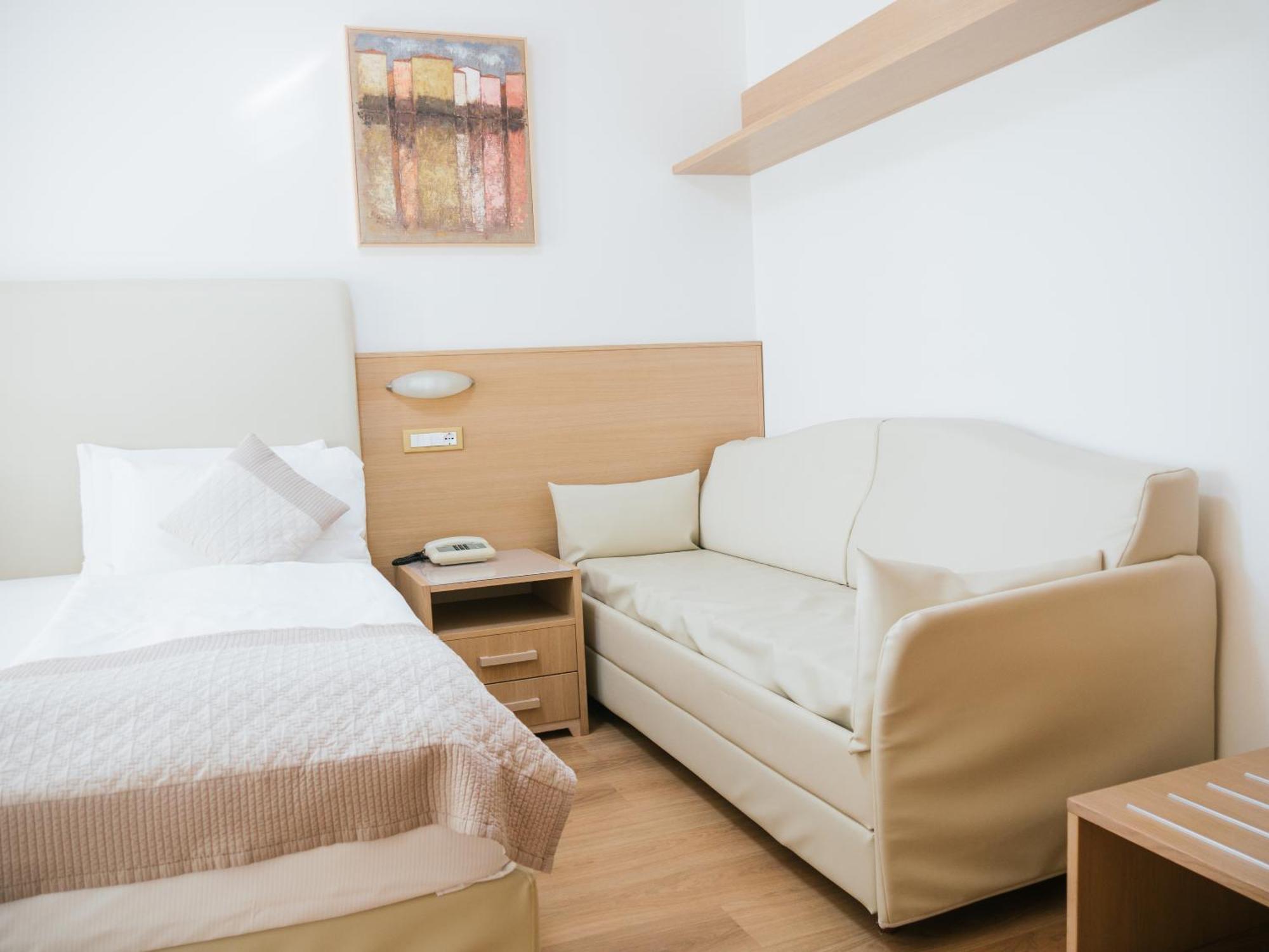 Deluxe Double Room Side Sea View