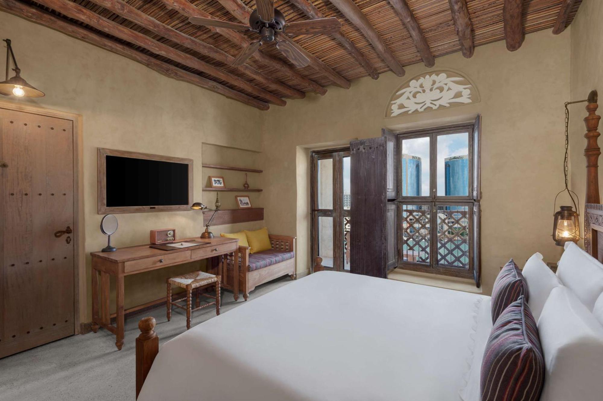 King Heritage Room Creek View