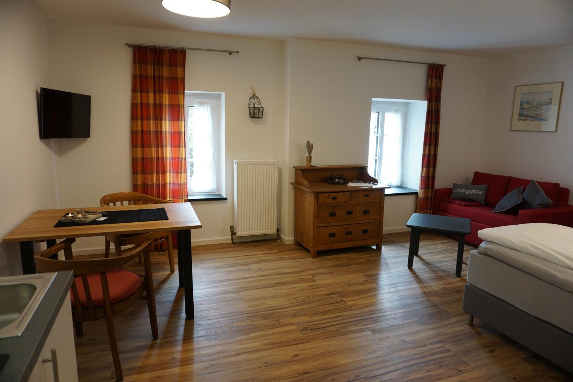 Apartment,1555285597:JPEG