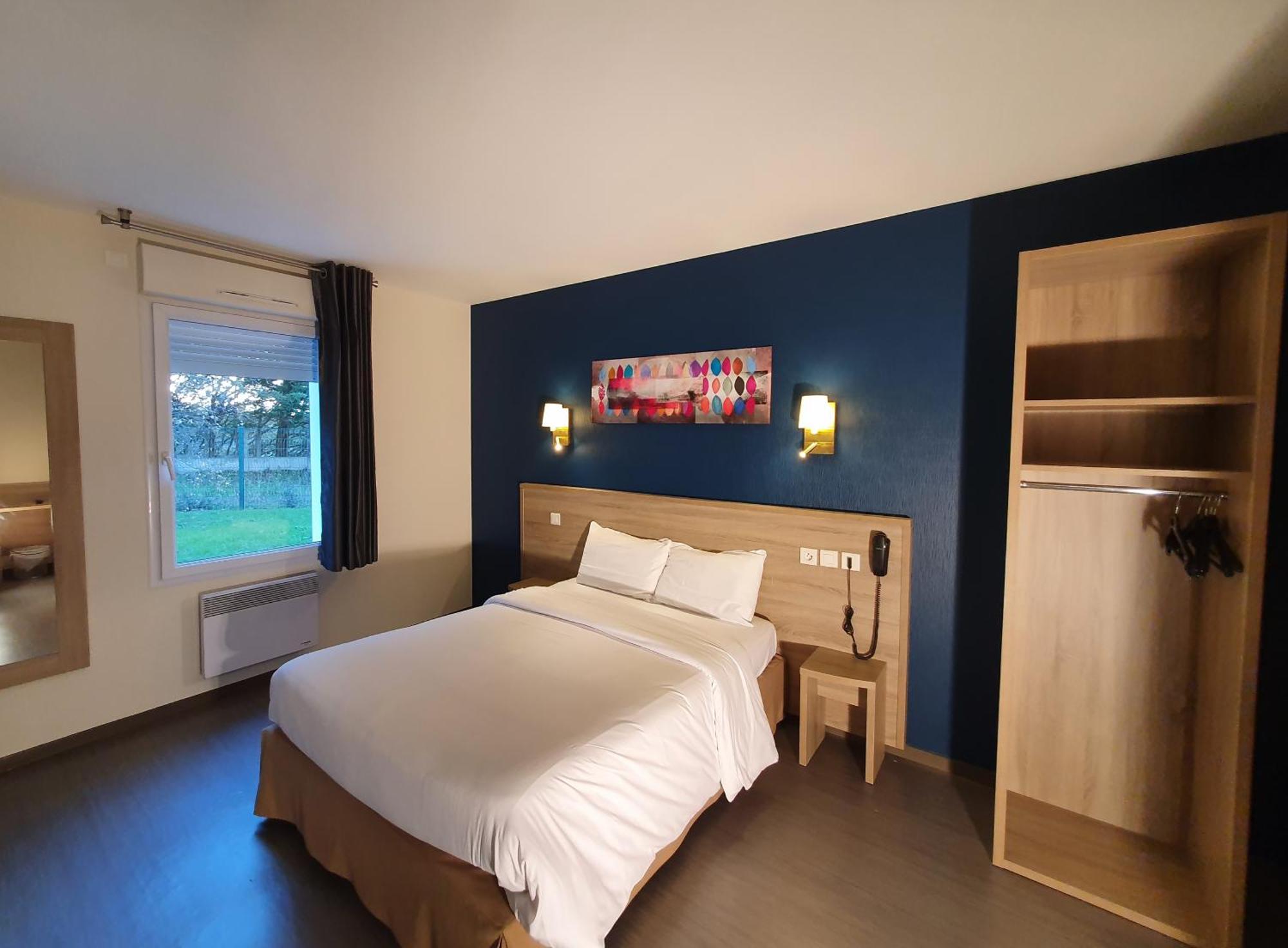 Double Room,1555394596:JPEG