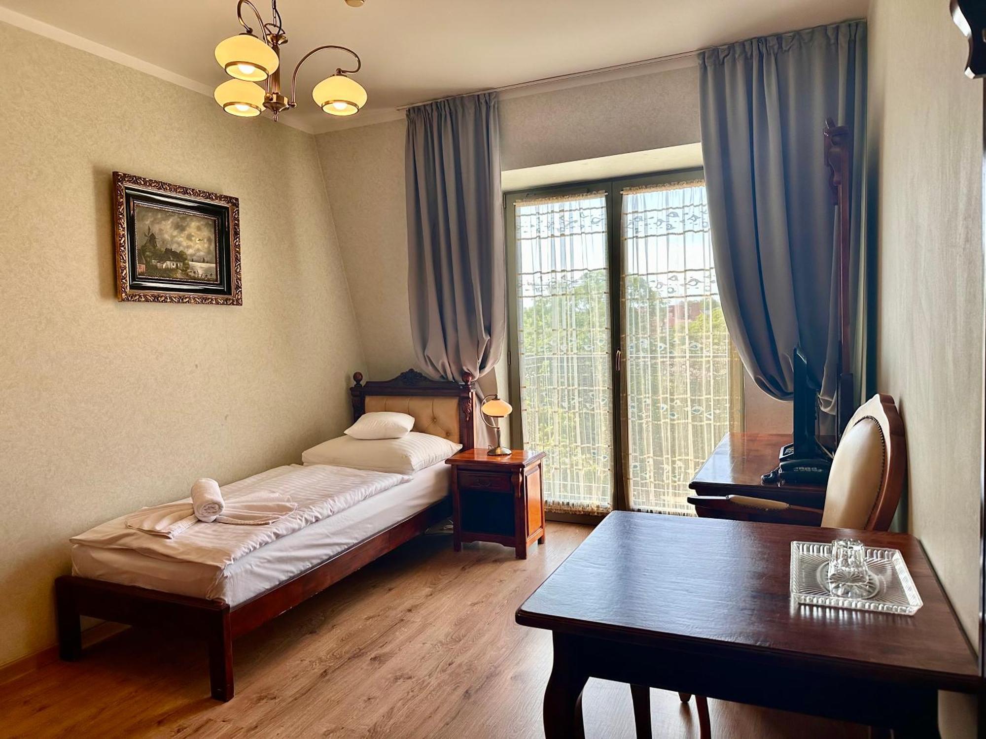 Single Room Balcony