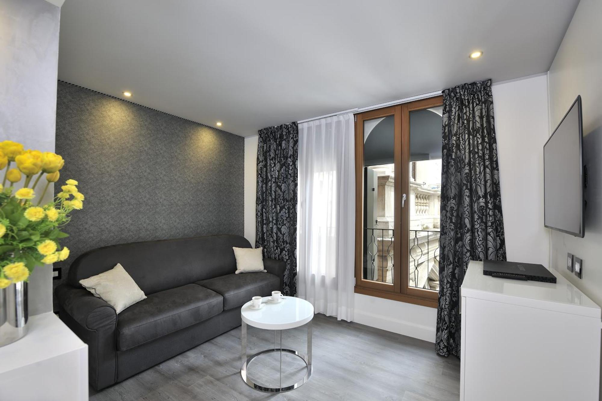 Deluxe Junior Suite