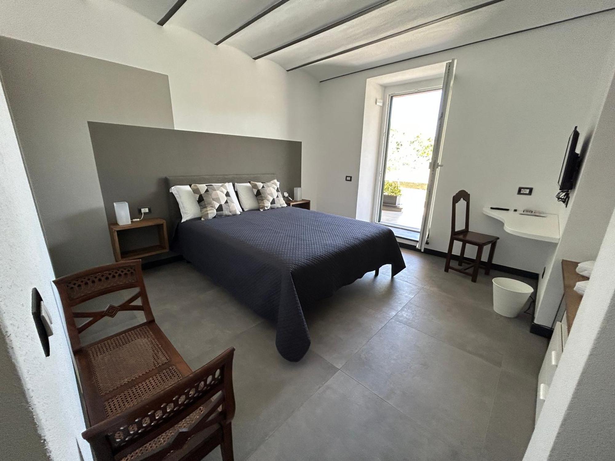 Queen Room with Pool View,1593108478:JPEG