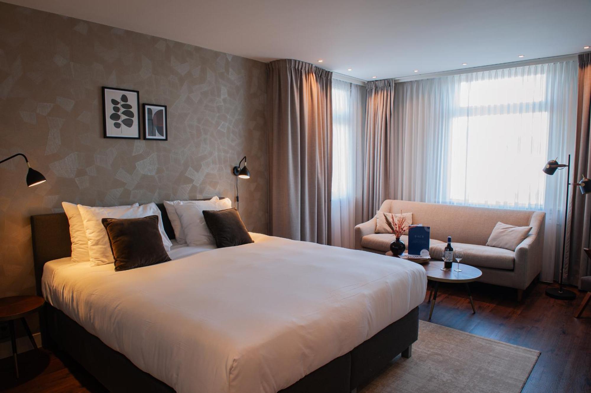 Superior Double Room,997253766:JPEG