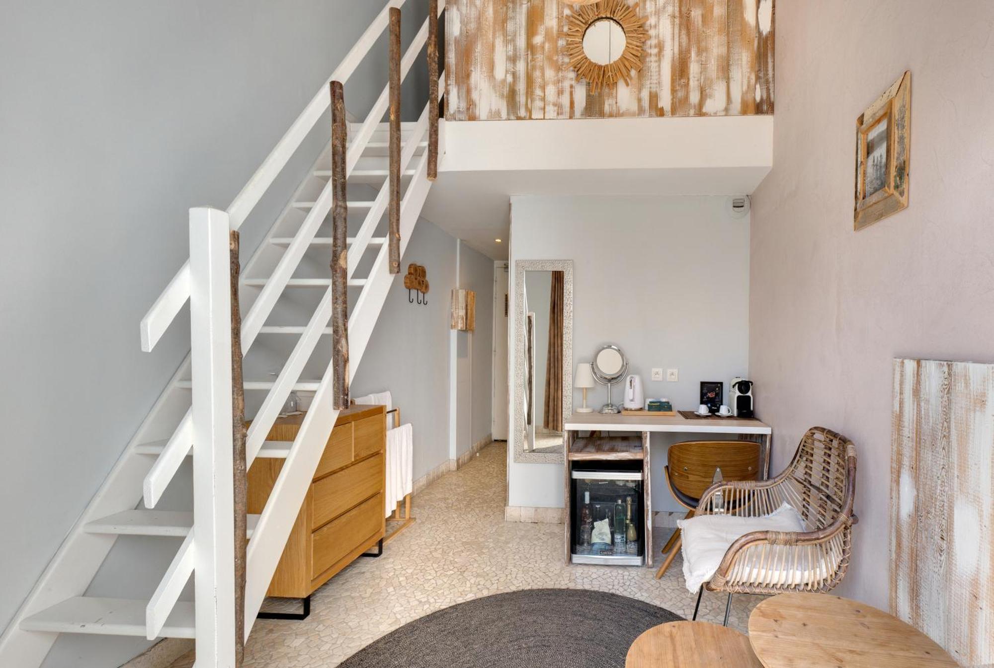 Classic Double Room Terrace,1227440435:JPEG