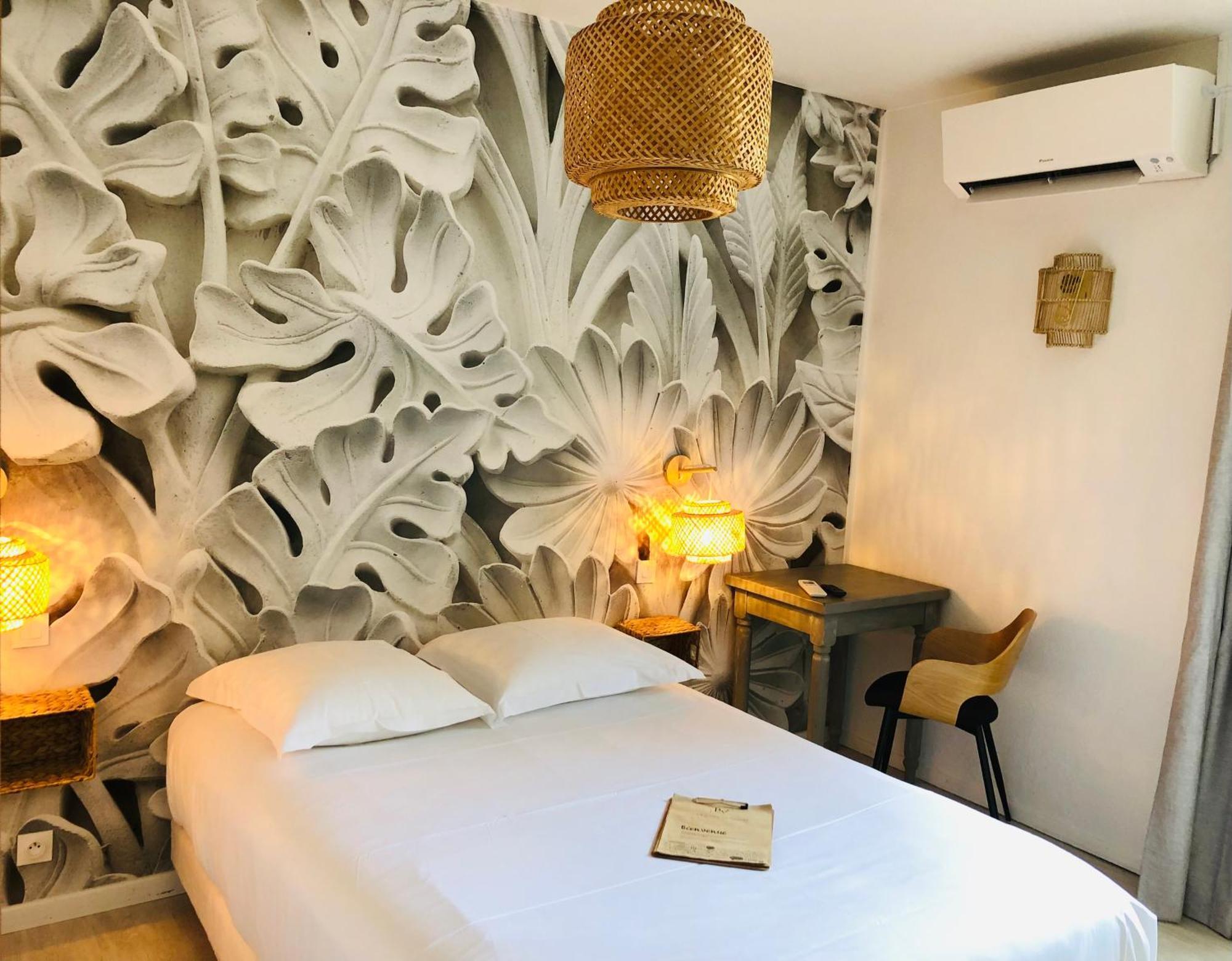 Small Double Room,1555653670:JPEG